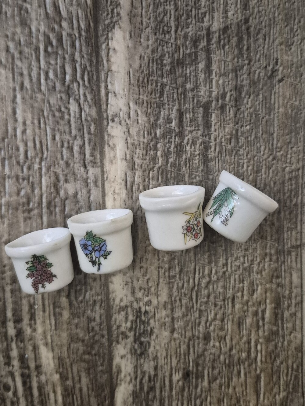 Vintage Ceramic Floral Thimble Set White